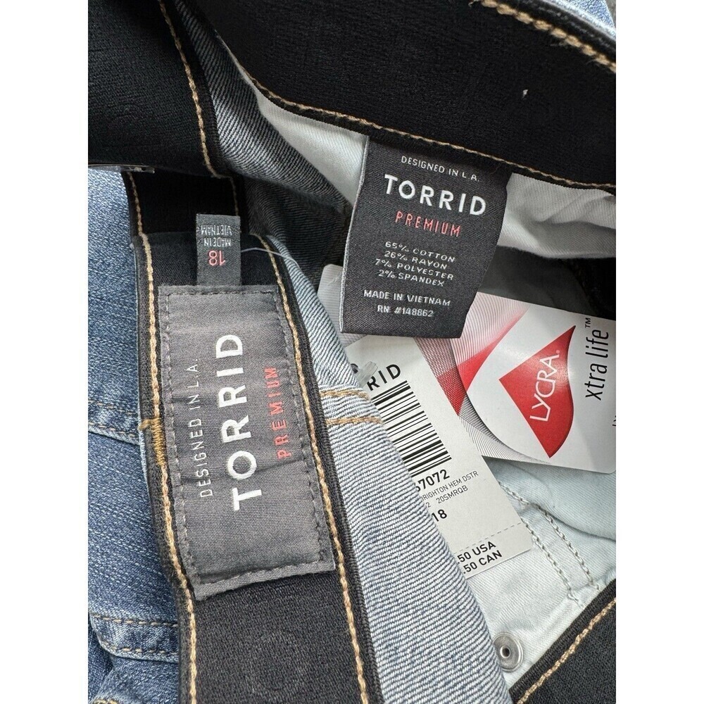 Torrid Sky High Skinny Crop Jeans Womens 18 Blue Distressed Raw Brighton Hem NEW - Picture 4 of 9